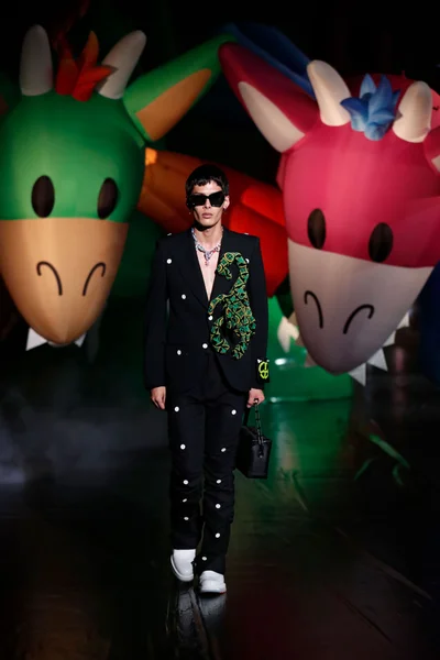 Look 67